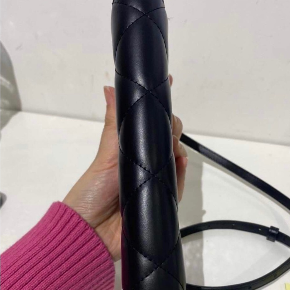 Balenciaga Quilted B dot sling bag in black leather - Picture 5 of 13